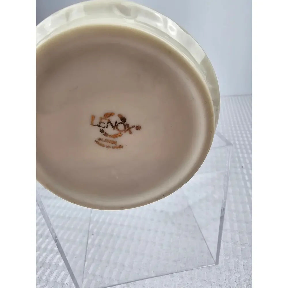Lenox‎ Woodland Vase, part of the Woodland Collection Classic Cream Color